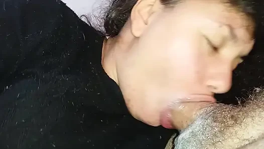 EXTREME CREAMPIE, FILLING THIS LITTLE MOUTH WITH SO MUCH CUM