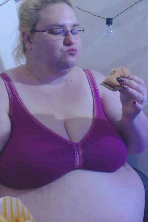 Feedee gluttony