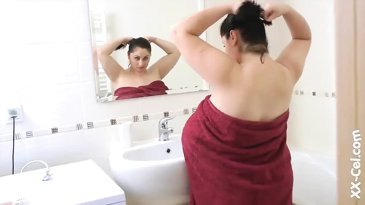 巨乳症传奇变得干净