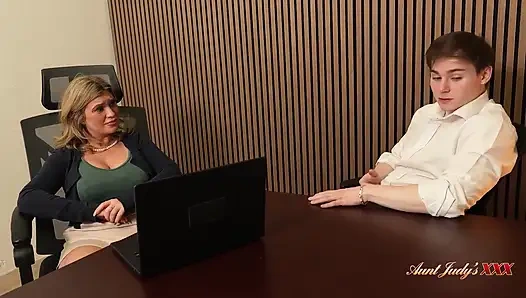 Bibitjudysxxx - andie anderson si bos semok 42 tahun ngentot sama karyawannya di kantor