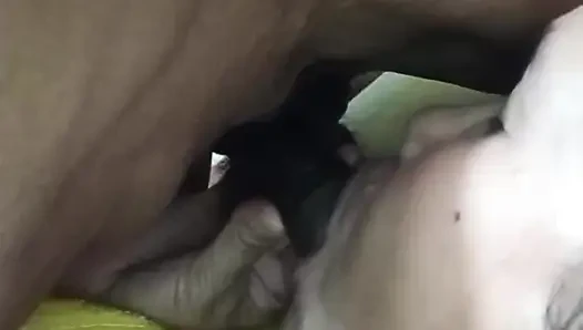 69 pozisyonunda oynamış ve kamera karşısında sikişmiş.