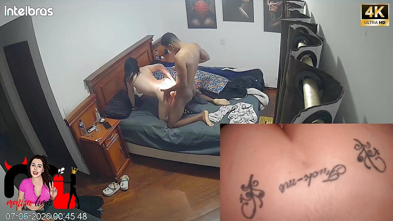 Der Ifood-lieferant Hat Meinen Arsch Mit Sperma Gefüllt Und Der Cuckold Hat Alles Sauber Gemacht!