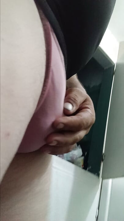 Short shorts an pink panties do u like