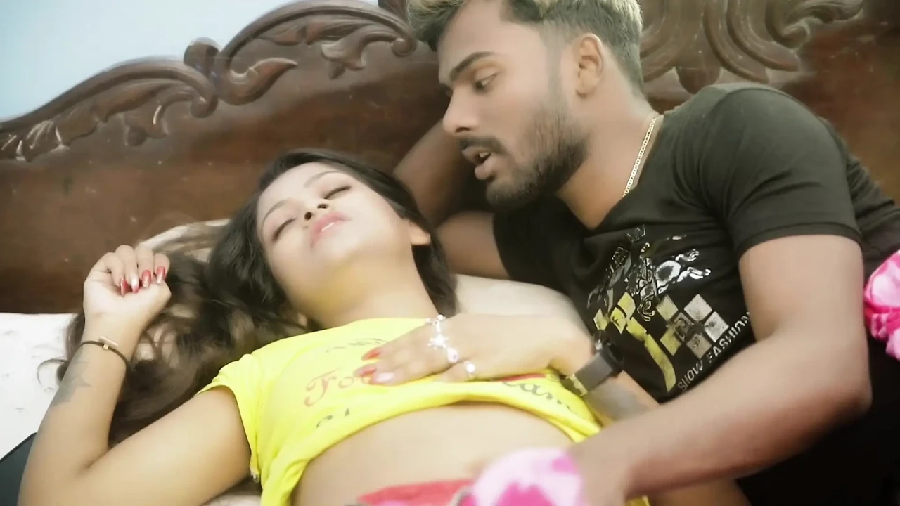 Room owner ki jawan beti ko choda