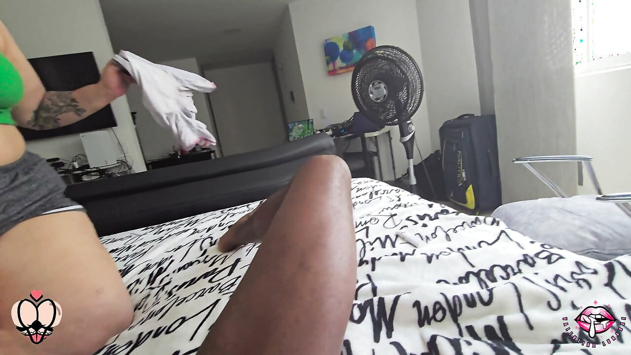 Descuidada mamada y montada de vaquera inversa calma a mi novio nervioso