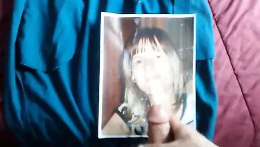 Başka bir nutt busting üzerinde latina milfs yüz