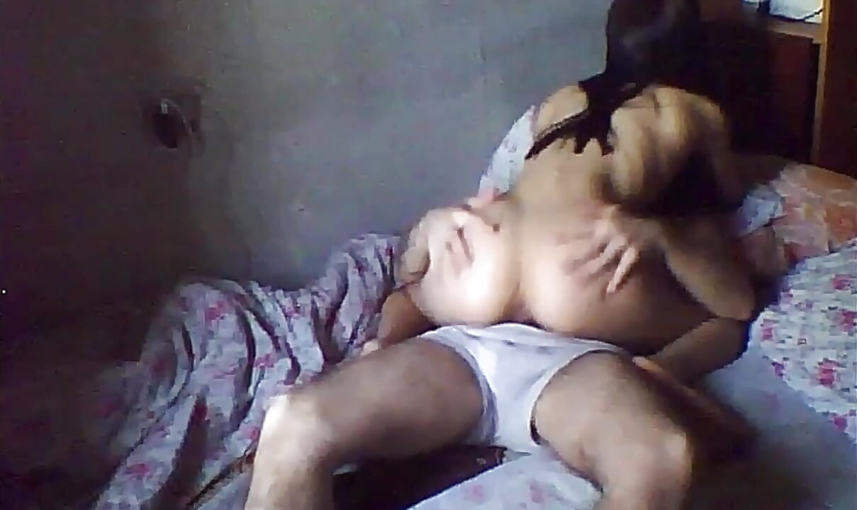 WOW! Real home video young couple!
