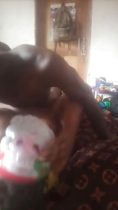 Burna Boy i Rihanna przyłapali się na seksie