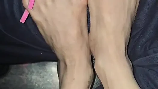 Melove Long Toes are Getting a Pedicure from Daddy
