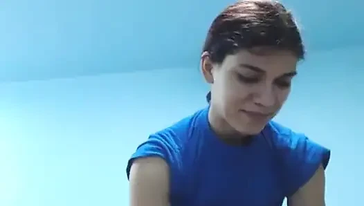 Смотри каждый дюйм, пока я раздевается для тебя...