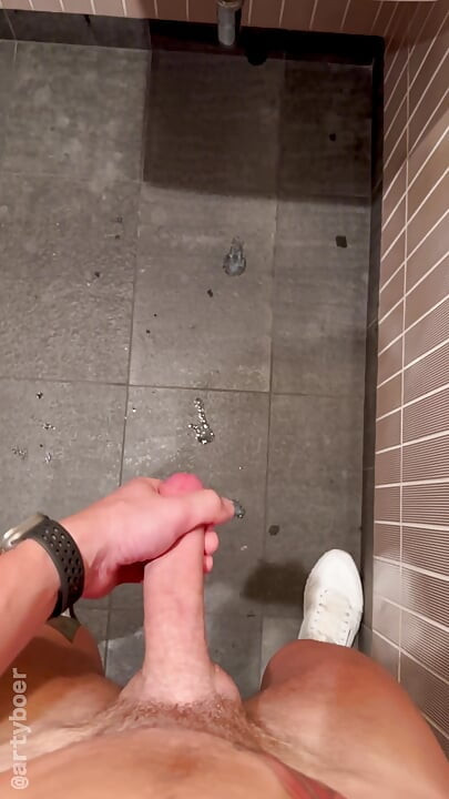 Teretanski WC Drkajte.