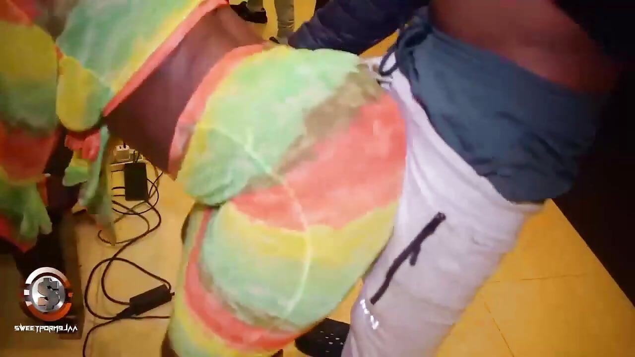 Pepek ebonychoco seksi sangat manis