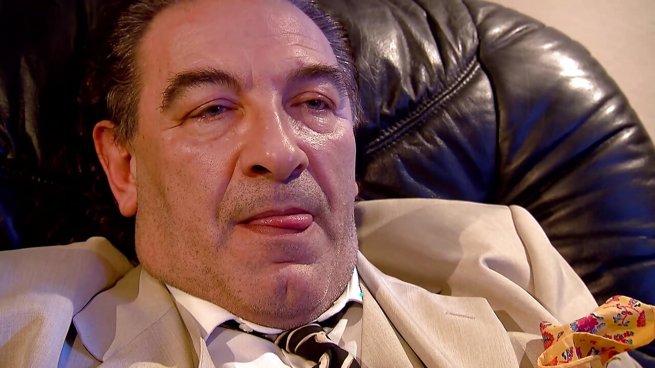 Kızıl Saçlı Tarra White Vahşice Büyük Yarağı Emiyor Ve Biniyor