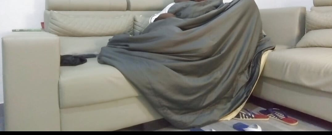 It was very cold watching a movie, he turned me on and fucked me after I got back from the trip, oh what a great fuck!