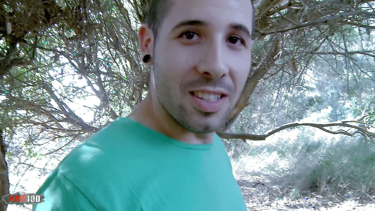 Jessica Jensen: British Pornstar Jessica Jensen Fucked in the Woods by 2 Spanish Guys