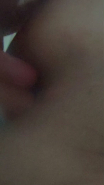 אצבעות X מכות לתחת שלי :3