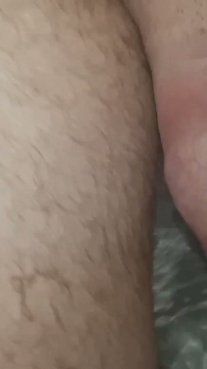 my cock weeing in bath | Clip 1