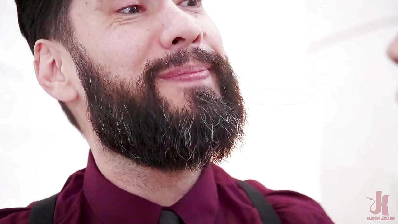 הסוכנת אינדיה סאמר התחת נהרס על ידי חתנה