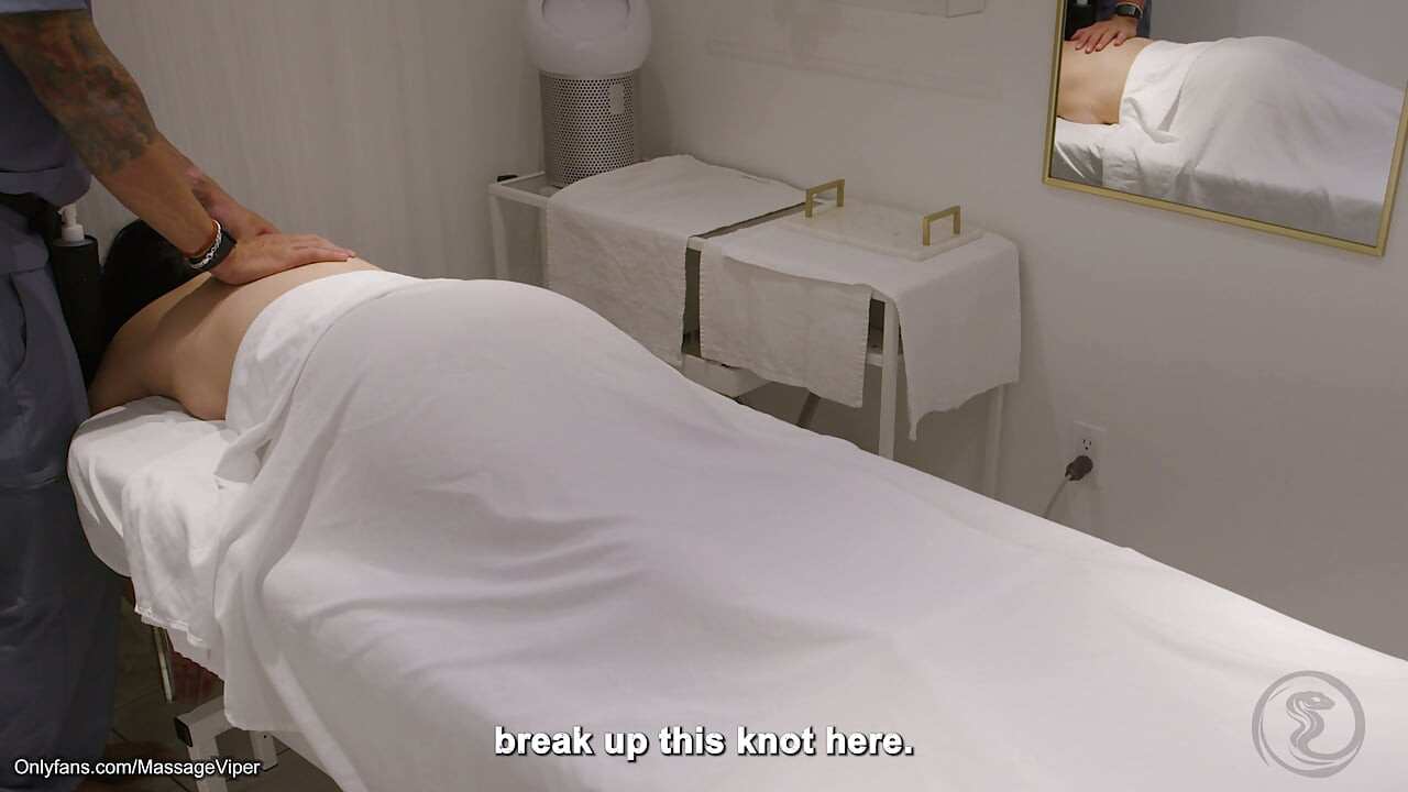 Legit massage client gets a happy ending