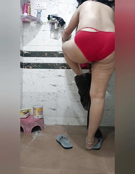 Priya bhabi erkek arkadaşıyla sert seks yapıyor