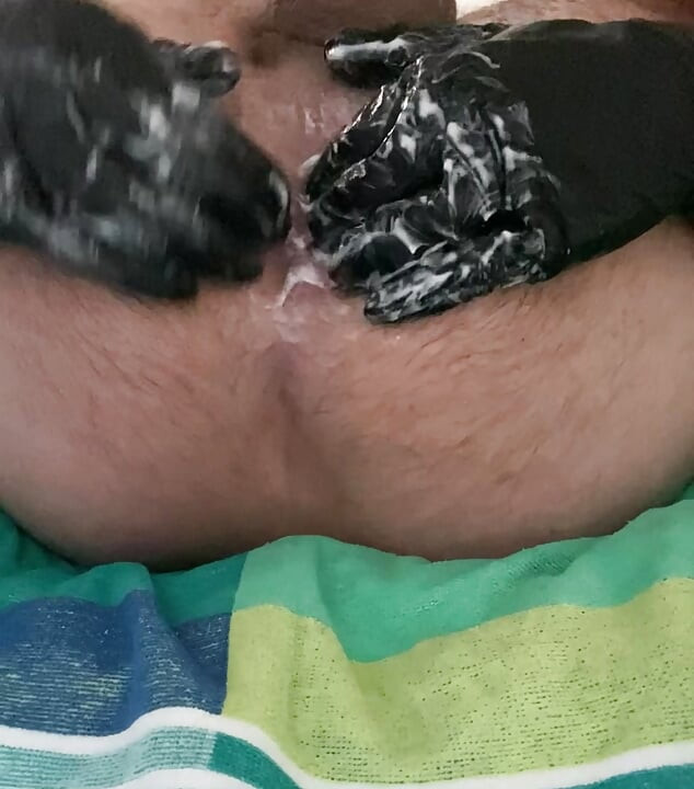 Pizda de sissy întinsă