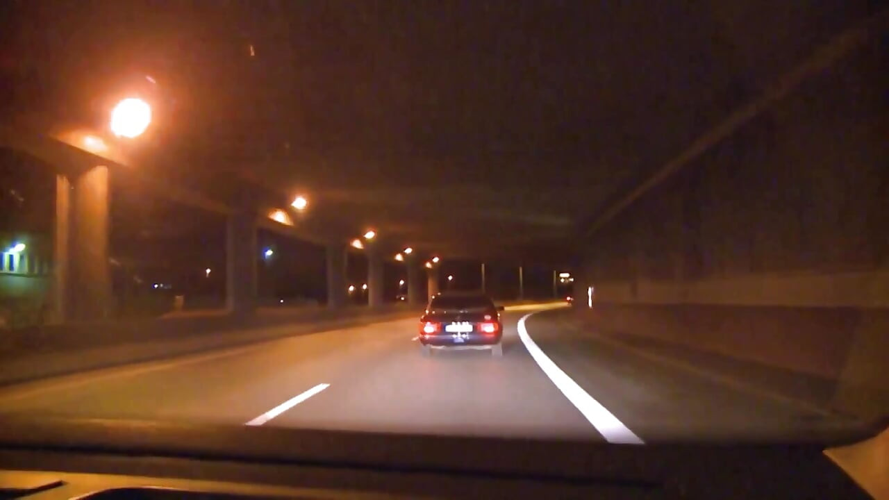 Babe wordt geneukt door nerd