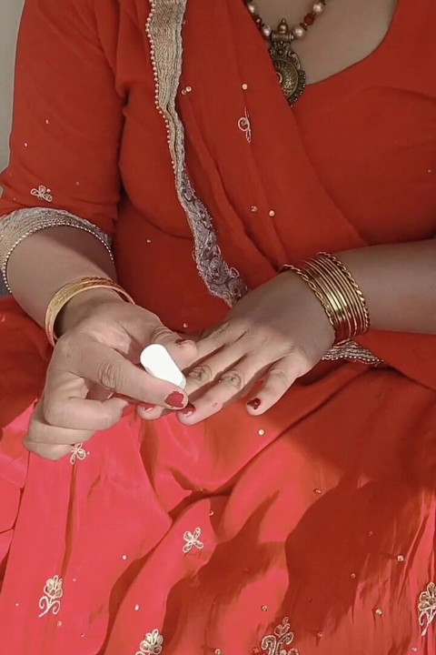 Punjabi Bhabhi Painted Her Nail on Roof
