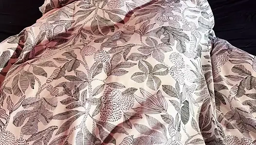 Guten morgen, masturbation - explosiver orgasmus gleich nach dem aufwachen