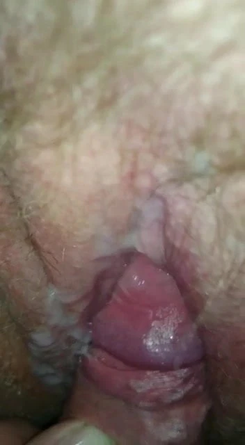Cumming on clit