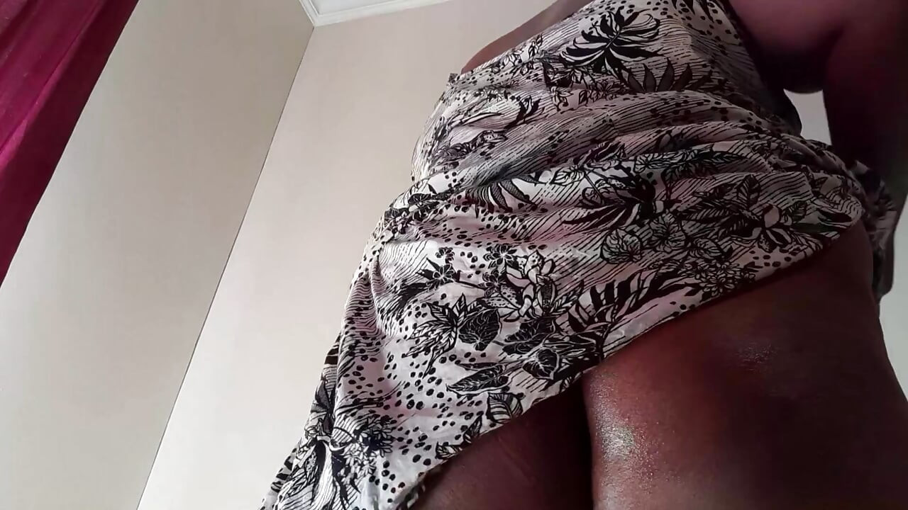 BBW trans transica udara se po guzici i igra se s analom