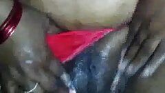 Ama de casa muestra su coño negro a su novio en videollamada