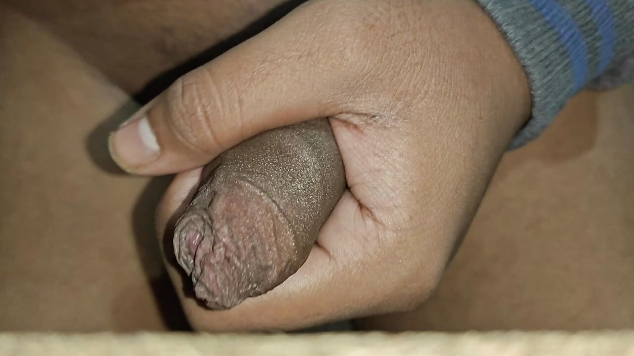 Une desi indienne de 19 ans se fait baiser par un gros étalon