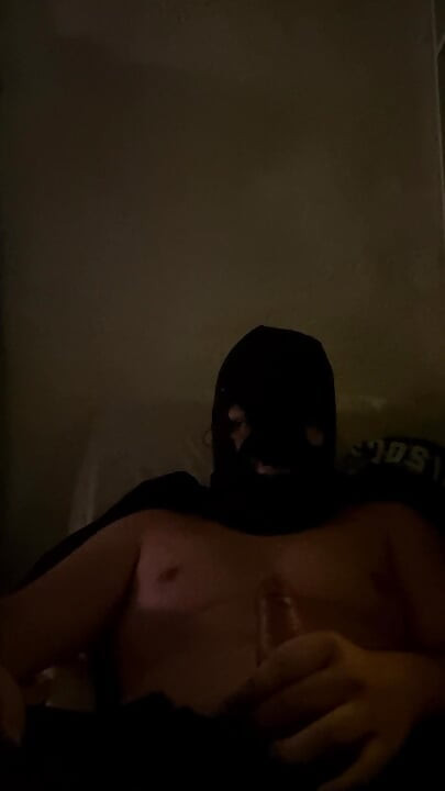 Hot solo gutt