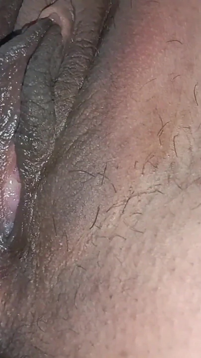 Zaara 继女的胸部性交和射液在阴户 | 短片 1
