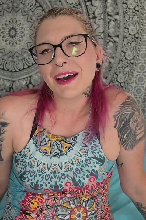 La primera cogida de la hermanastra