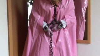 Luier dirndl in bondage