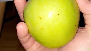 Noch ein Apfel