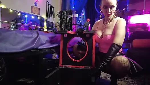 Dewi Eva Lateks Fetish Dominatrix BDSM Sarung Tangan Kulit Tumit Hot Pink Guru Nyonya