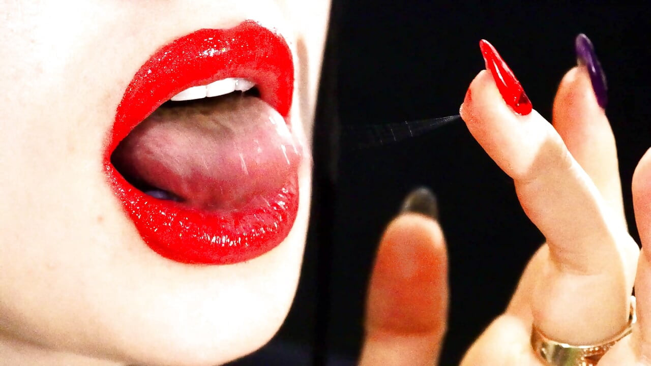 Red lips and a games with liquids and saliva! Milk and coffee! 4K -NO AUDIO-