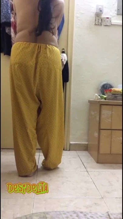 Desi aunty wearing clothes while hubby record it