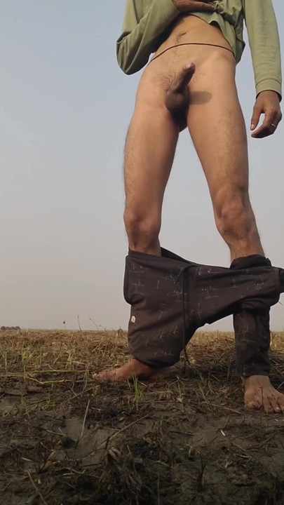 आउटडोर में हस्तमैथुन