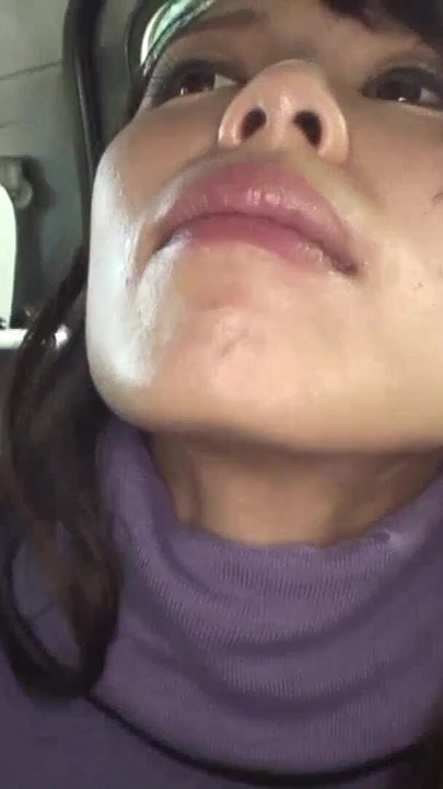 Asiatin 24 Jahre hintem im Bus geil gemacht und auf dem Zimmer gefickt | Clip 3