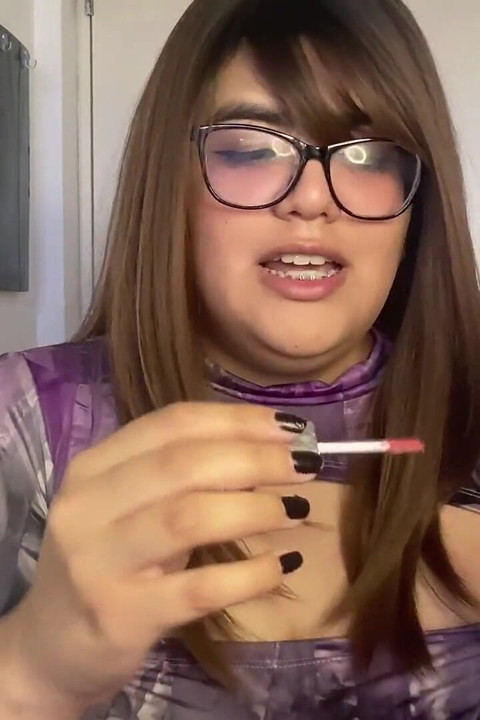 Sissification – Make-up und Unterstützung