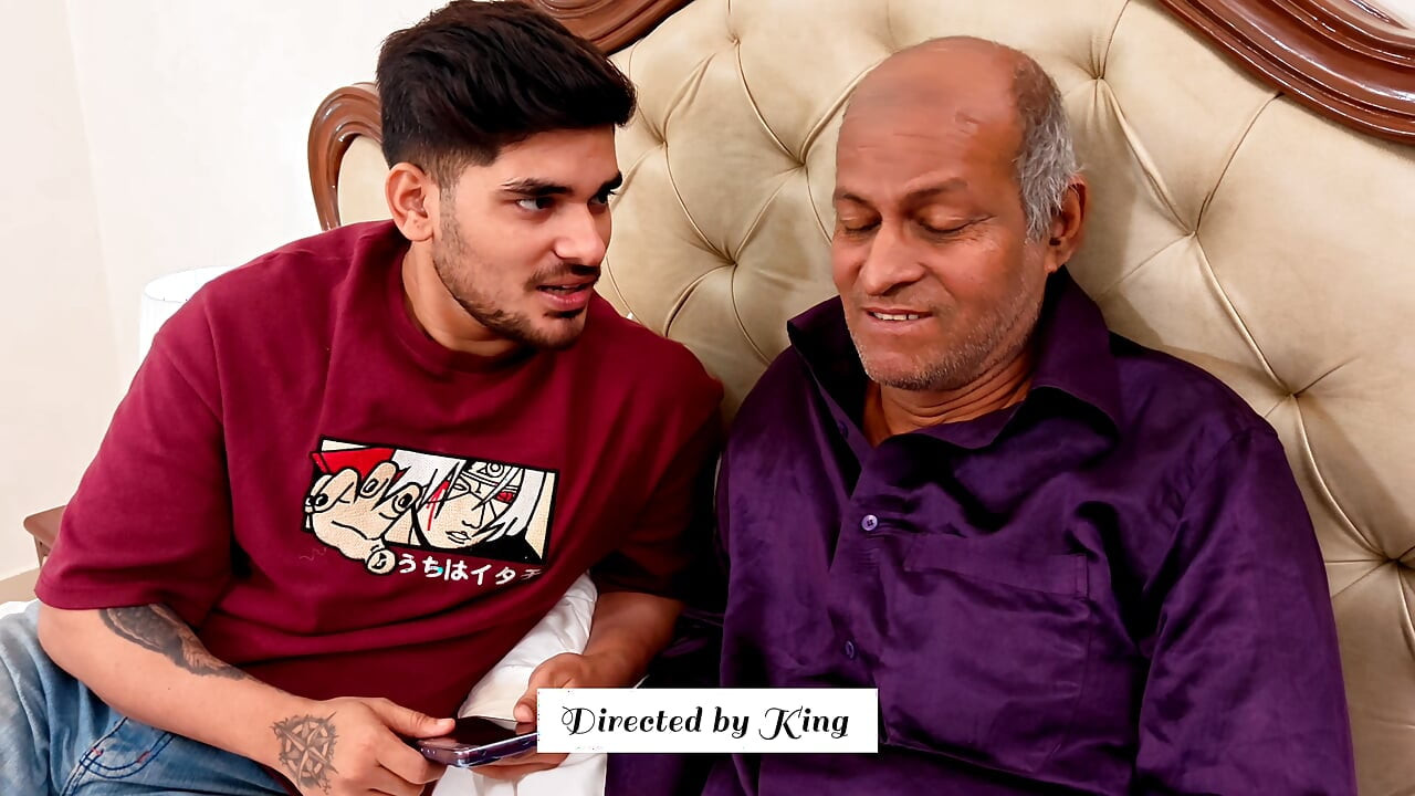 印度继女被继父和陌生人玩重口味性爱并吮吸胸部（印地语音频）Srimoyee