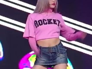 YeEun's Finally Back To Let You Cum To Her Soft Thighs