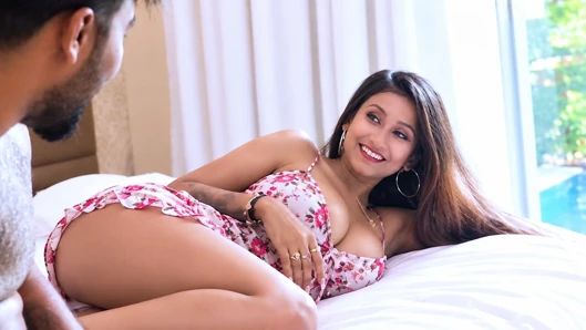 Hotel room me sauteli bahan ke sath chudae kiya