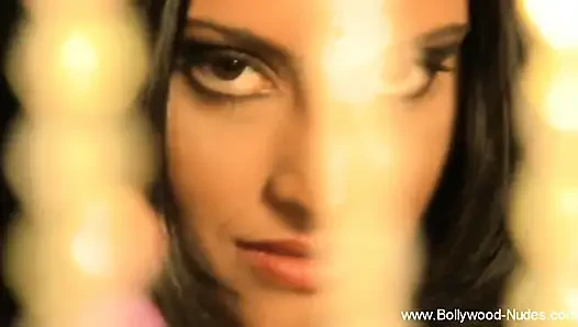 Sensual Tawaif Dance Performance