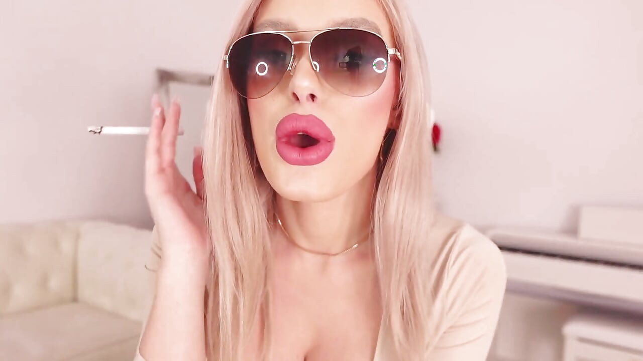 Look at My Sexy Body While Im Smoking