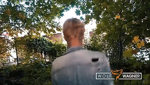 Vicky hundt si tante mesum bertato dientot habis-habisan sama kontol raksasa! Wolf Wagner