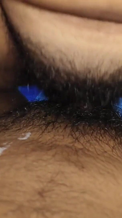 Creampie felt so good fucking her pussy. Bhabhi ki creampie chut ki bahut maza li. | Clip 1